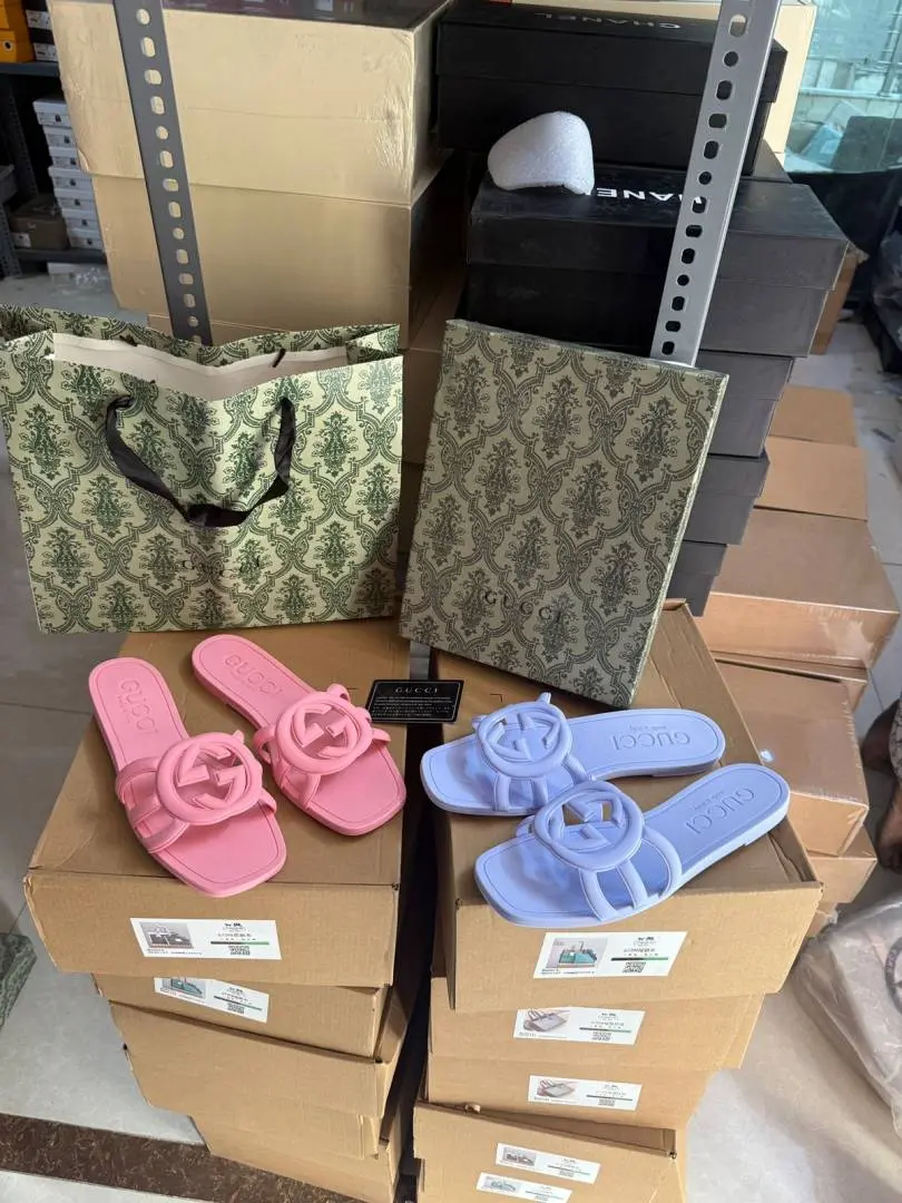 Gucci Interlocking G Slides Pink With Original Box CarryBag 1892 Pink - Image 6