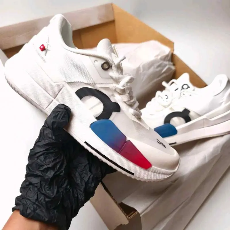 On Cloud Running The Roger Pro 2 White Malibu - Image 9