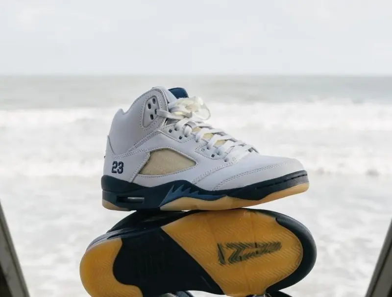 Air Jordan 5 A Ma Maniere Dawn - Image 2