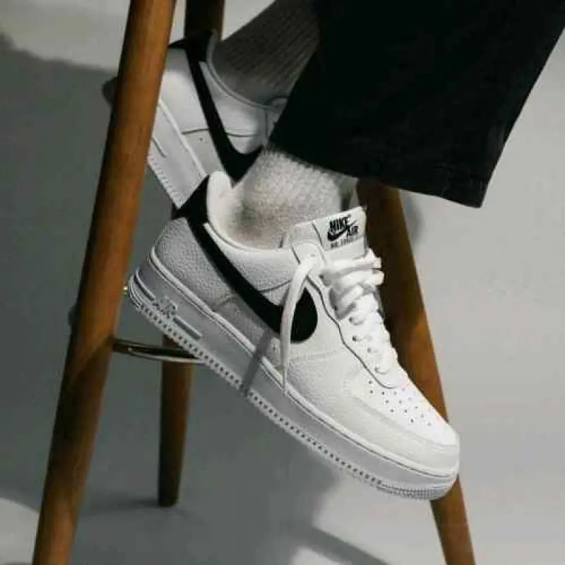 Nike Airforce 1 Low White Black - Image 2
