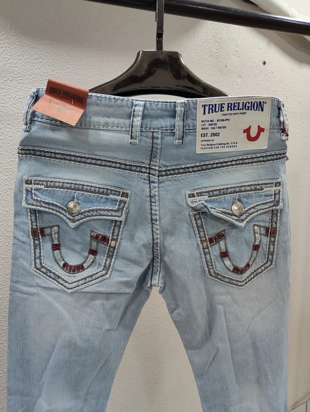 TRUE RELIGION IMPORTED STORE ARTICLE JEANS - Image 2