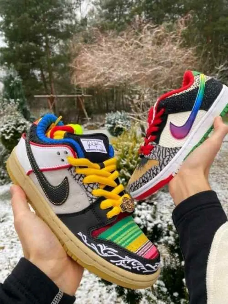Nike SB Dunk Low What The Paul 975 - Image 2