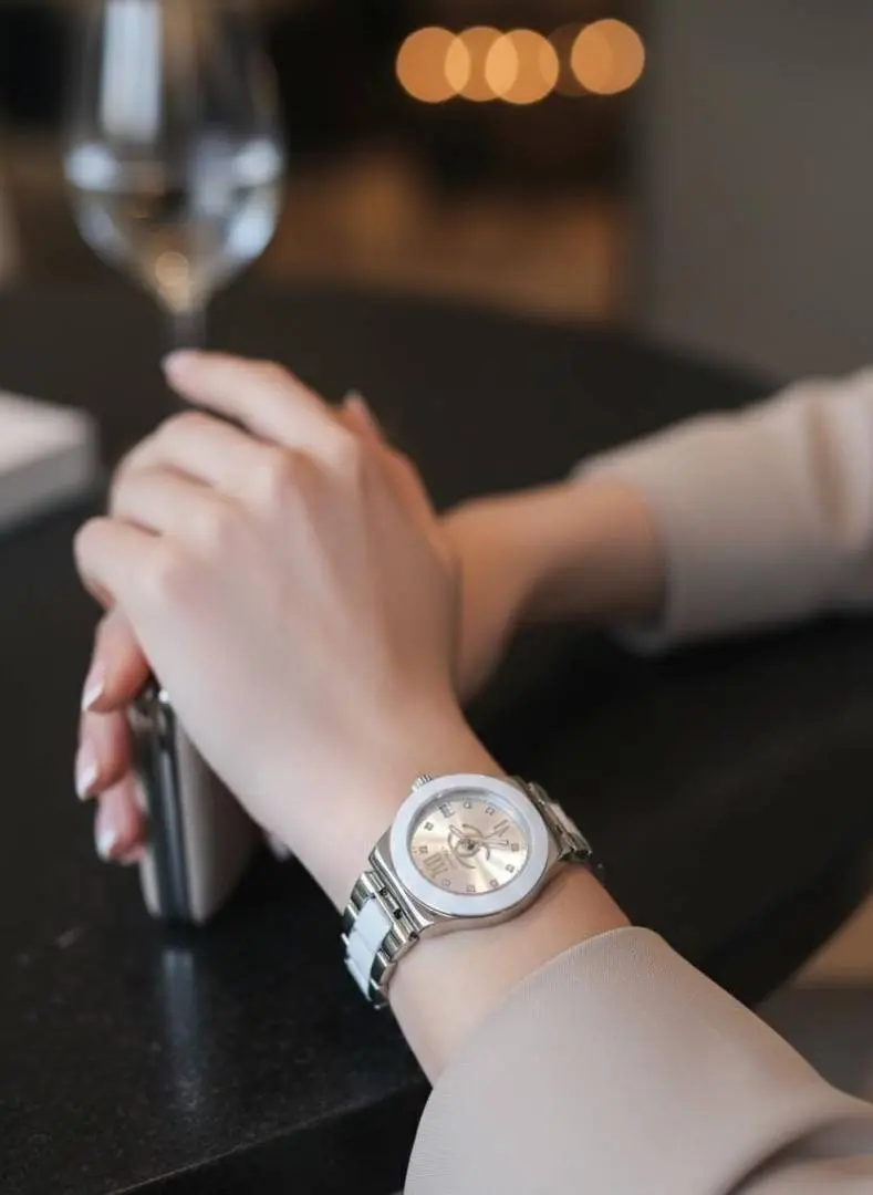 Chanel WATCH 234 - Image 2