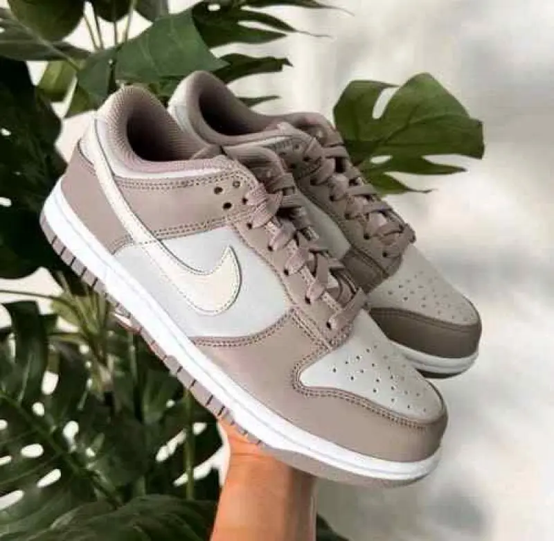 Nike sb dunk low bone beige - Image 2
