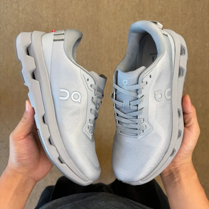 On Running Cloudzone Grey - Image 4
