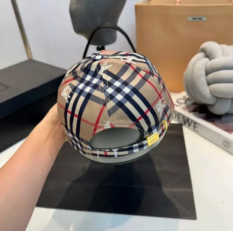 Burberry NoReturn White Equestrian Knight Monogram Premium Unisex Cap (With Safety Box) - Image 5