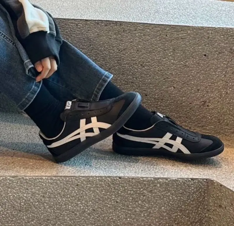 Onitsuka Tigar Tokuten Slip On Black - Image 6