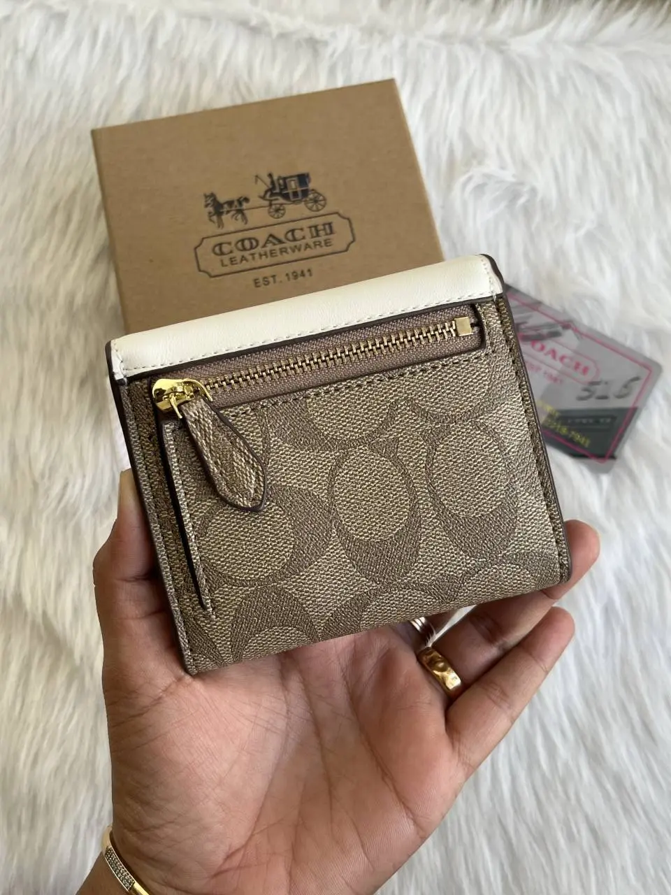Coach 128 Trifold Wallet With OriginalBox DustCover Card - Image 3