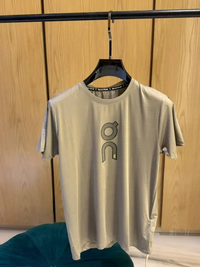On Cloud IMPORTED STORE ARTICLE T SHIRTx - Image 2