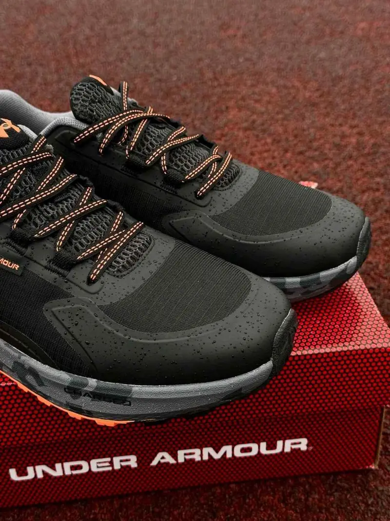 Under Armorr charged bandit trail 3 black orange - Image 10