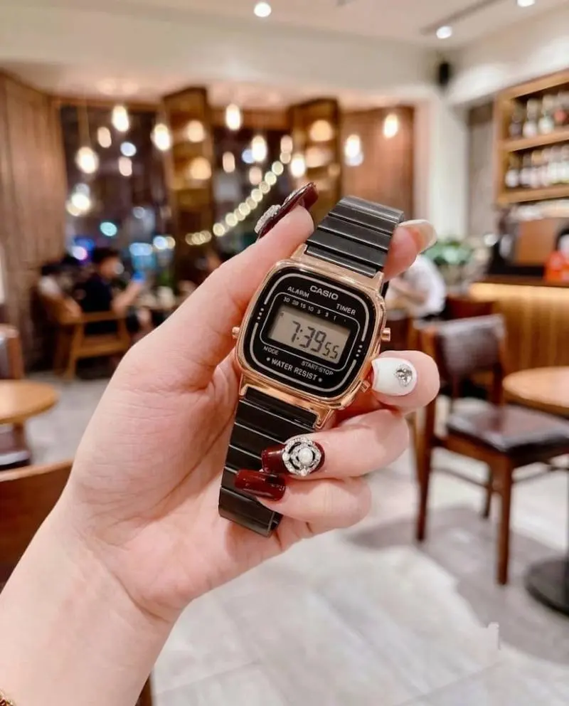 Casio Womens Vintage LA670 Black-Copper-Black - Image 2