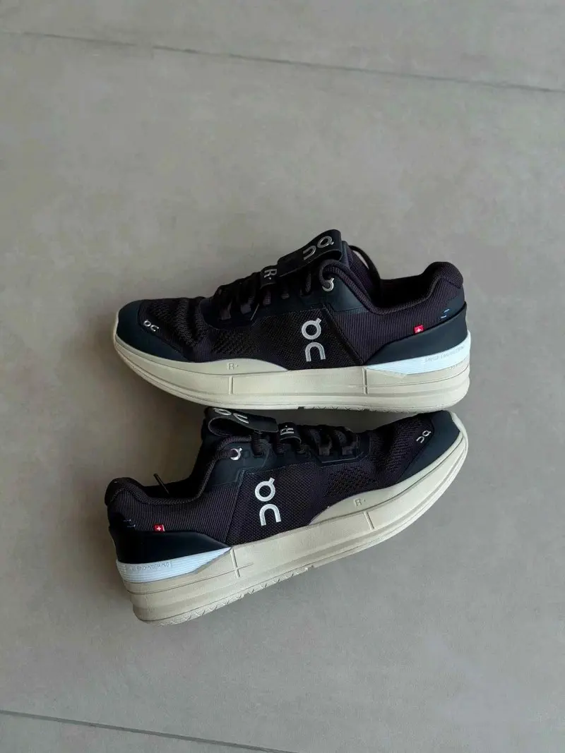 On Running Cloud Roger Pro Black Sand 1231 - Image 6