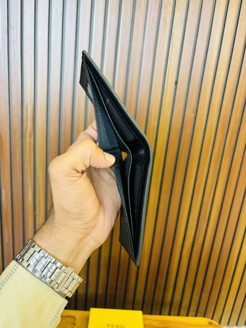 04 FENDY PREMIUM QUALITY WALLET - Image 6