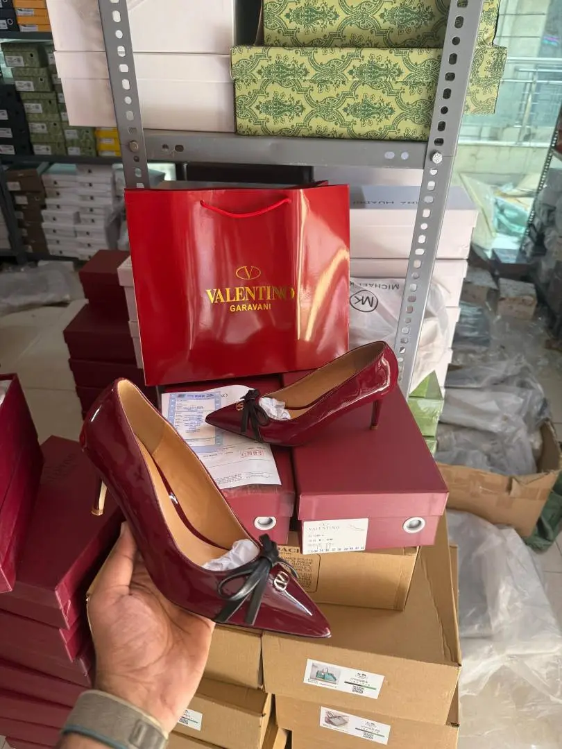 Valentino Pump Heel Elegant Womens Wine Patent Leather With Black Knot With OG Box & Carry Bag 933-V9 Wine - Image 5