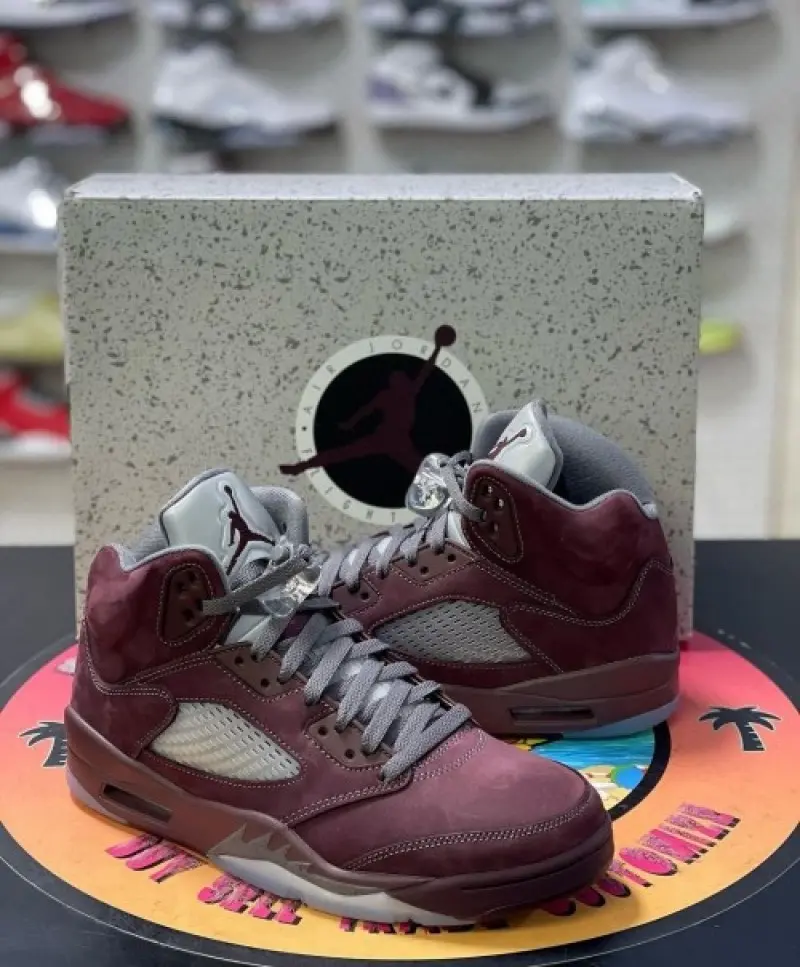 Jordan Retro 5 burgundy