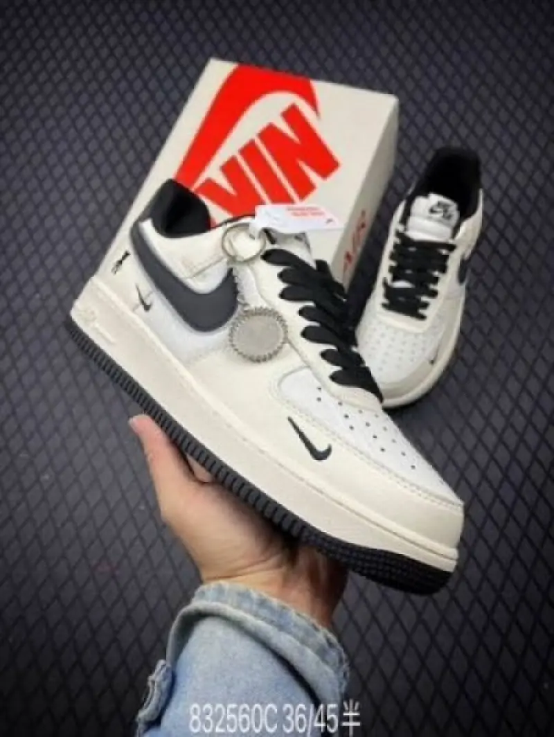 Nike airforce 1 07 low violent bear joint linen beige black sneaker - Image 8