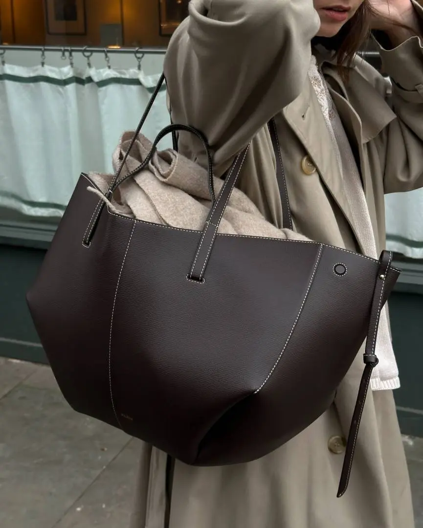 Polenne Eboney Dark Coffee Cyme Large Premium Tote With Wallet & DustCover - Image 2