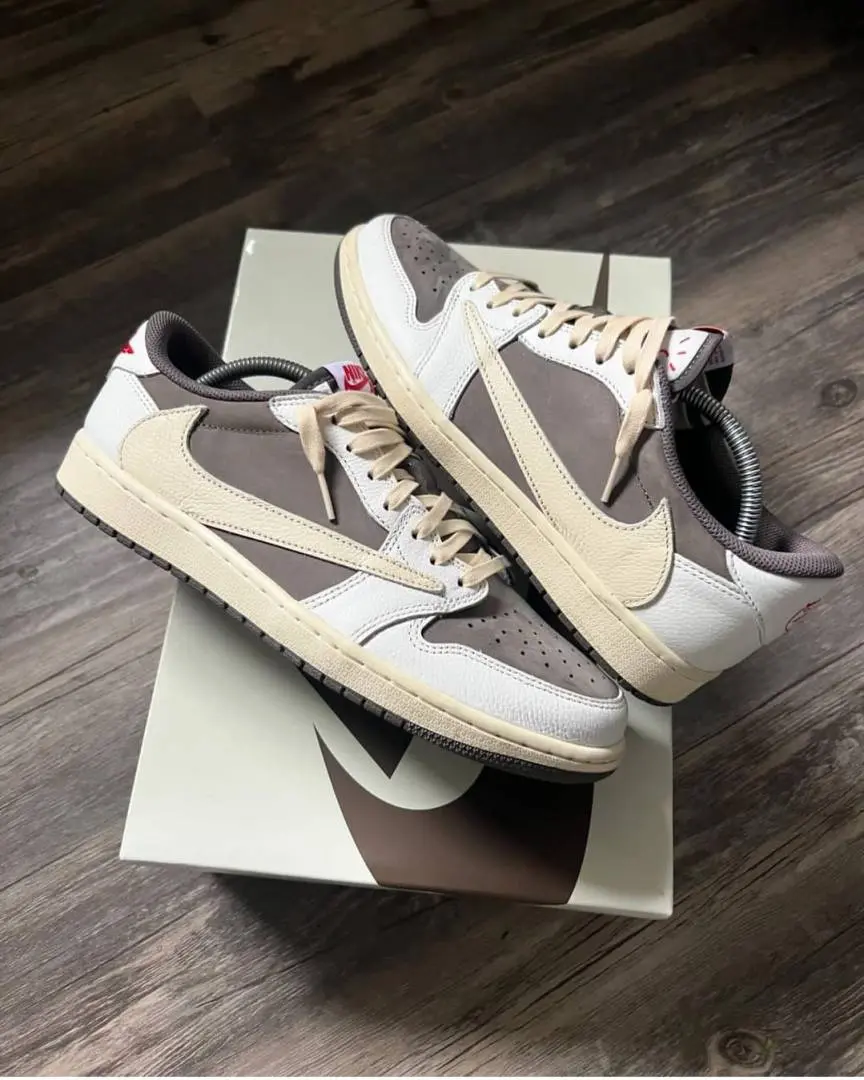Nike Air Jordan Retro 1 Low Reverse Mocha SEMI UA sale - Image 4