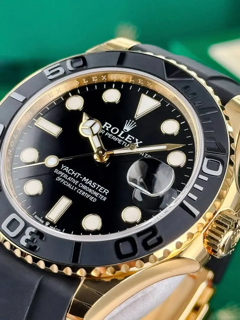Rolex Oyster Perpetual Yach Master Battery Gold - Image 4