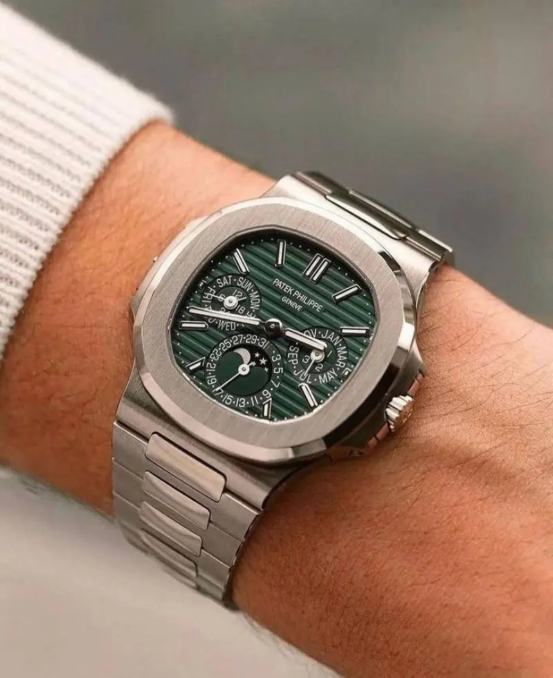 Pate ek philippe Nautilus Chronograph silver Green - Image 6