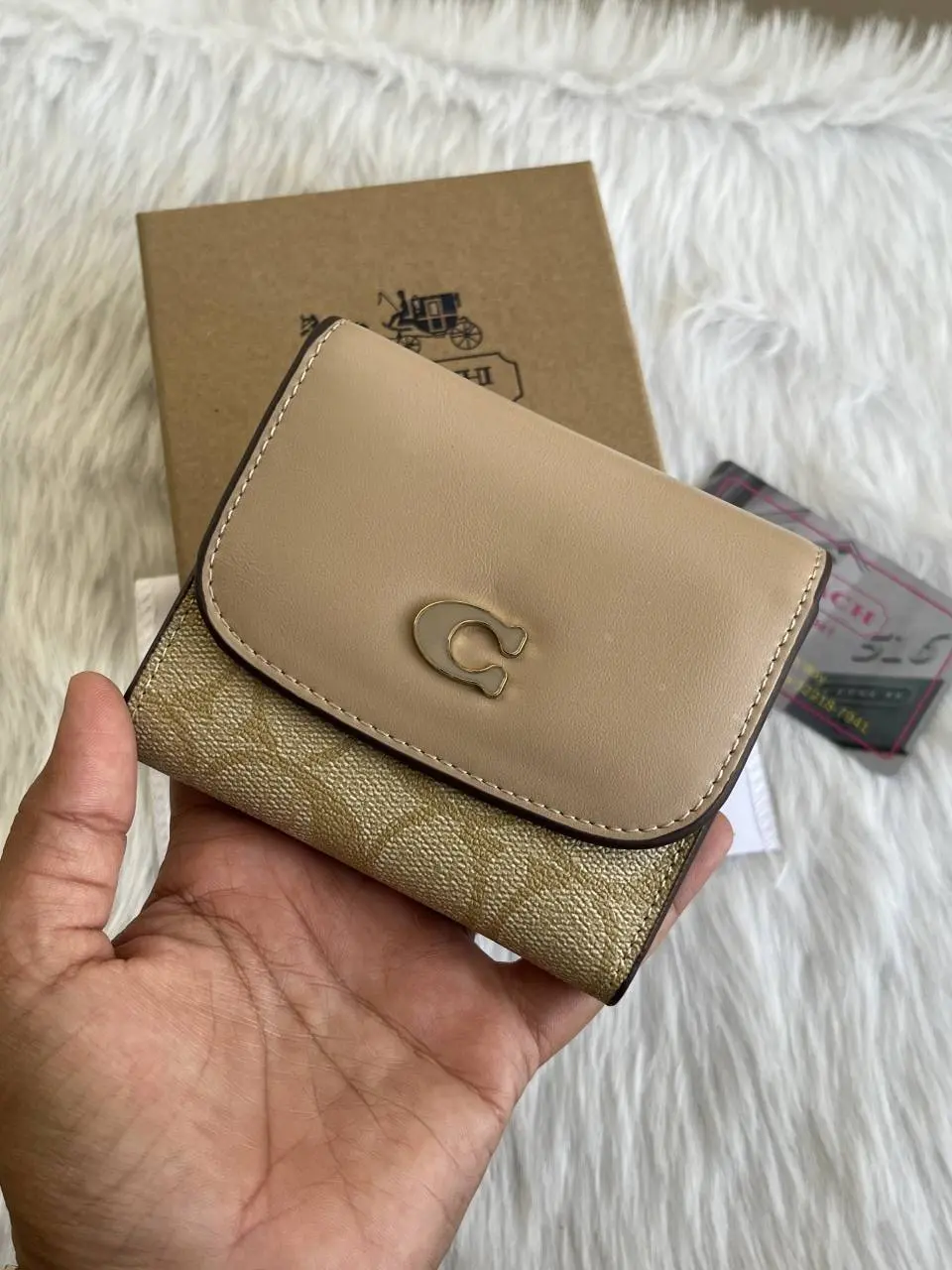 Coach 127 Trifold Wallet With OriginalBox DustCover Card - Image 2