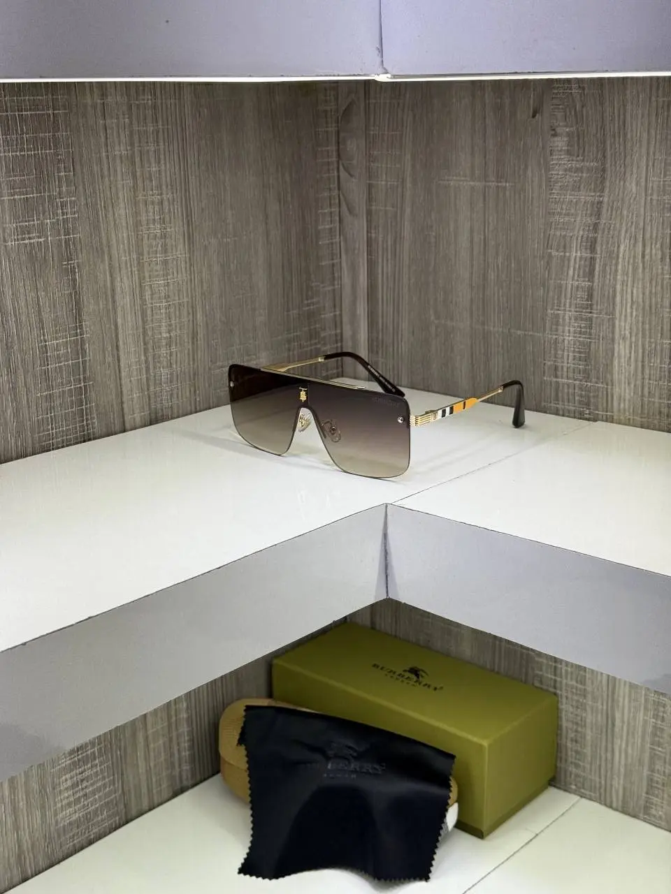 Burberry 1018 BrownGold