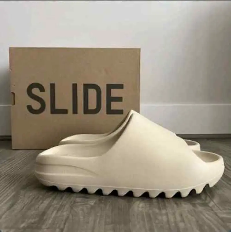 Adidas Yeezy Slide Bone UA - Image 3