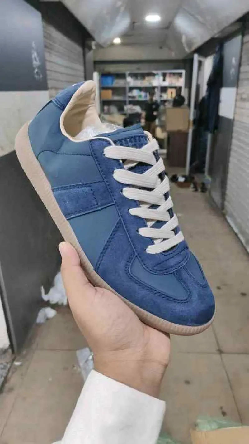 MAISON MARGIELA Replica Sneakers navy 169 - Image 6