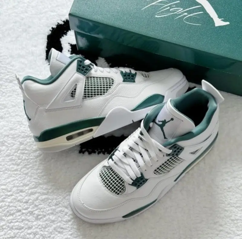 Air Jordan Retro 4 Oxidised Green - Image 3