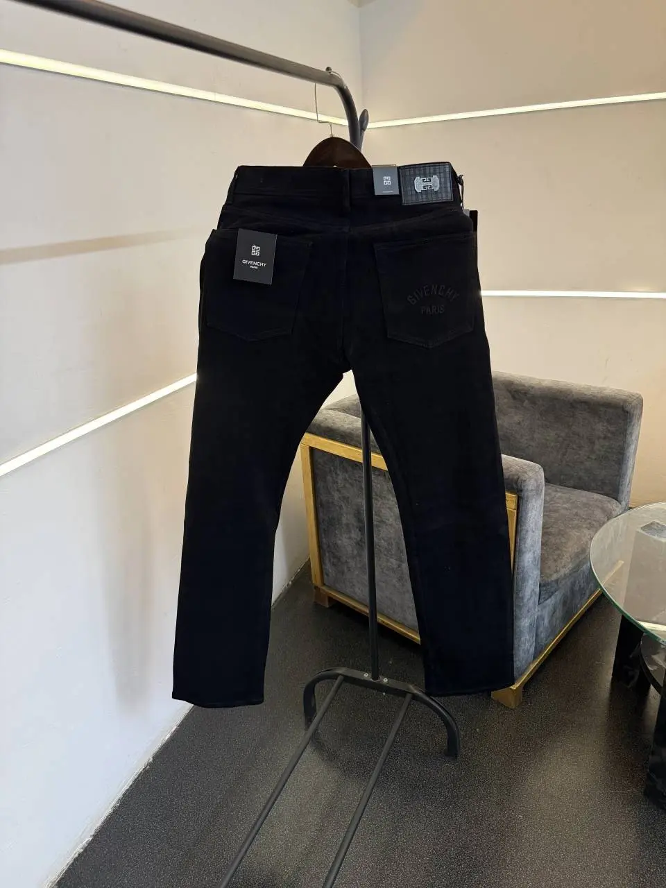 Givench y Jet black imported denim with brand buttons and pockets - Image 3