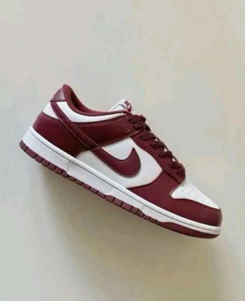 Nike Sb Dunk Low Team Red - Image 5
