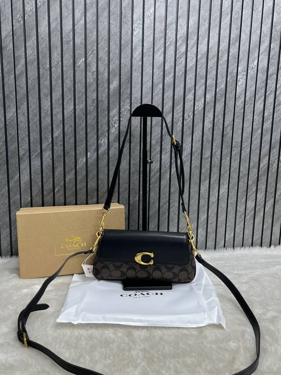 Coach Jet Set Coffee-Black Shoulder Bag With OriginalBox DustCover