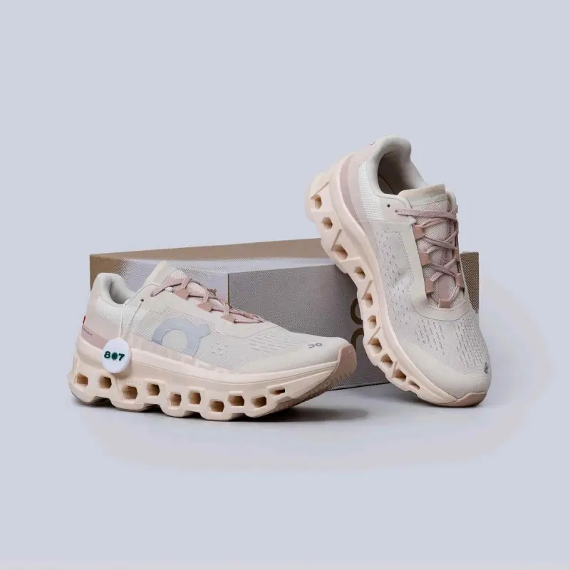 On CLOUDMONSTER WOMEN MOON FAWN - Image 3