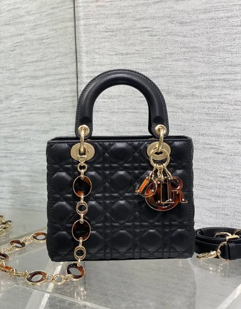 Dior CB Lady Diyorr Highend Quality With Red Charm & 2 Belt Super Premium With OriginalBox & CarryBag Packing (NoReturn)