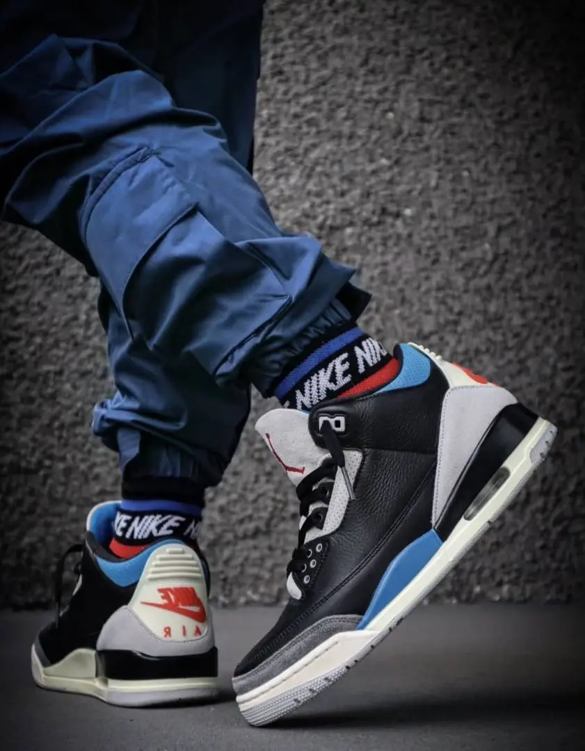 NIKK.E AIR JORDAN 3 RETRO RARE AIR - Image 6