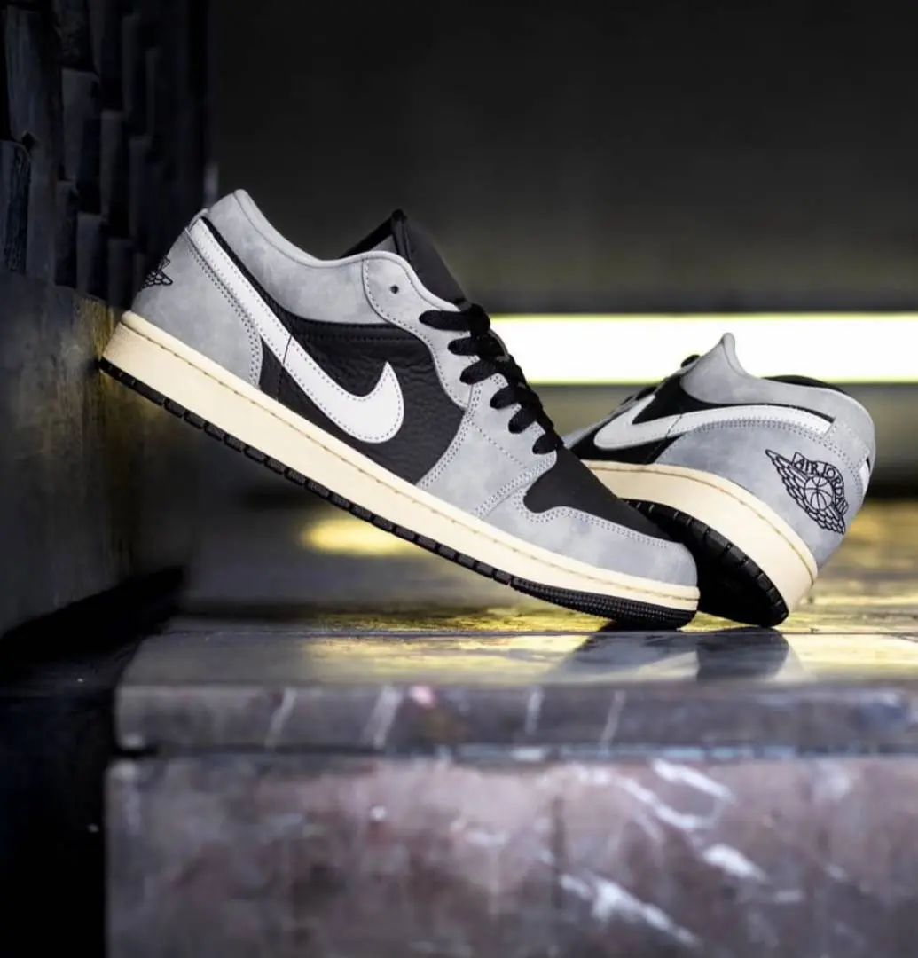 Nike AIR JORDAN 1 LOW LIGHT SMOKE GREY OFF NOIR - Image 5