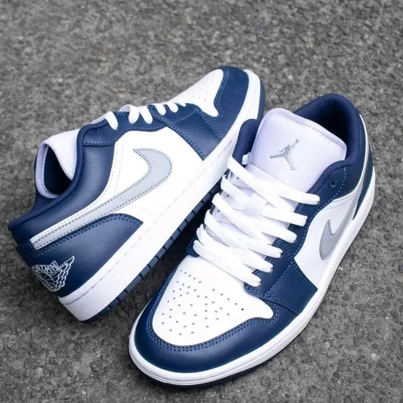 Air Jordan 1 Low Midnight NavyWolf Grey - Image 4