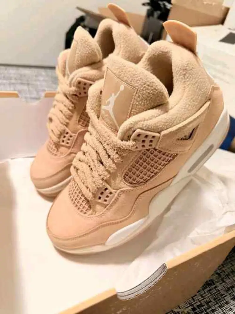Air Jordan 4 Retro Cozy - Image 8