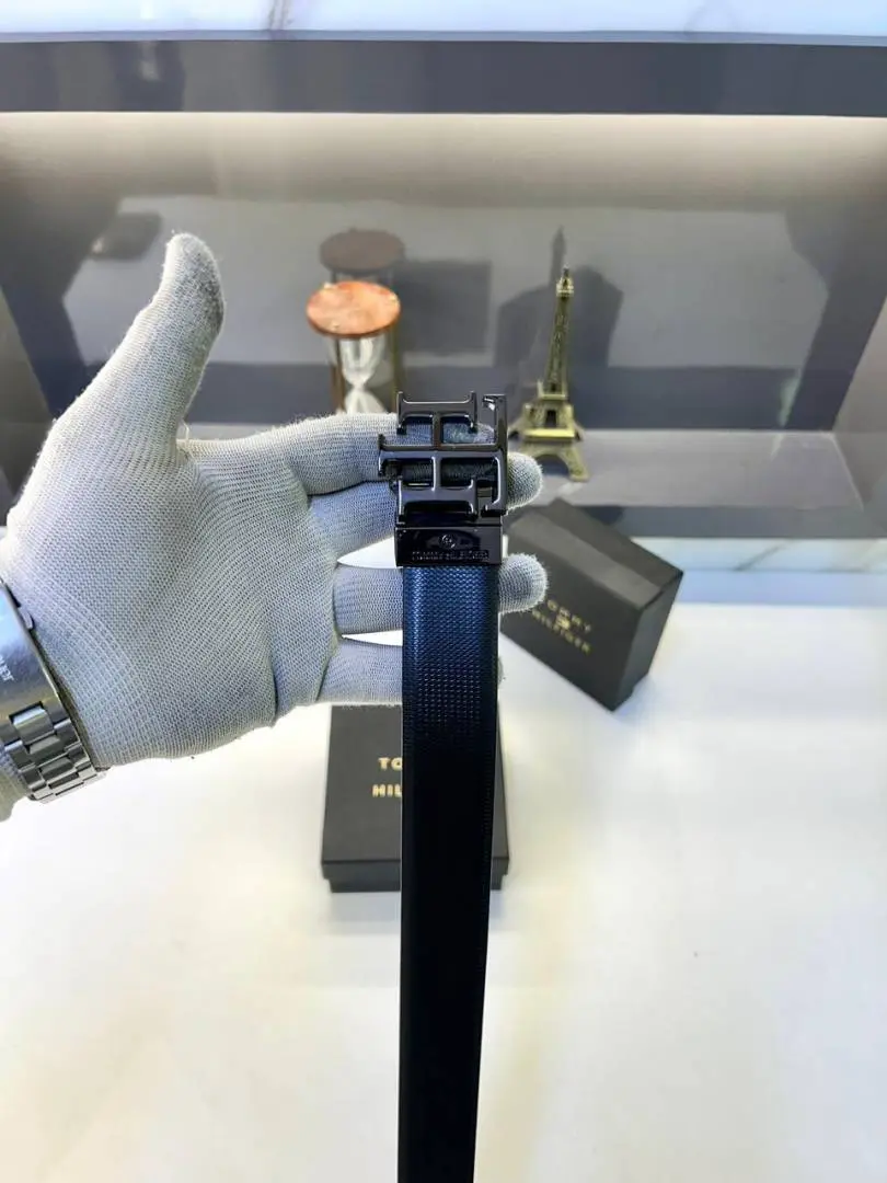 Tommy Hilfigar Glossy Black Reversible Belt Fa 401 - Image 3