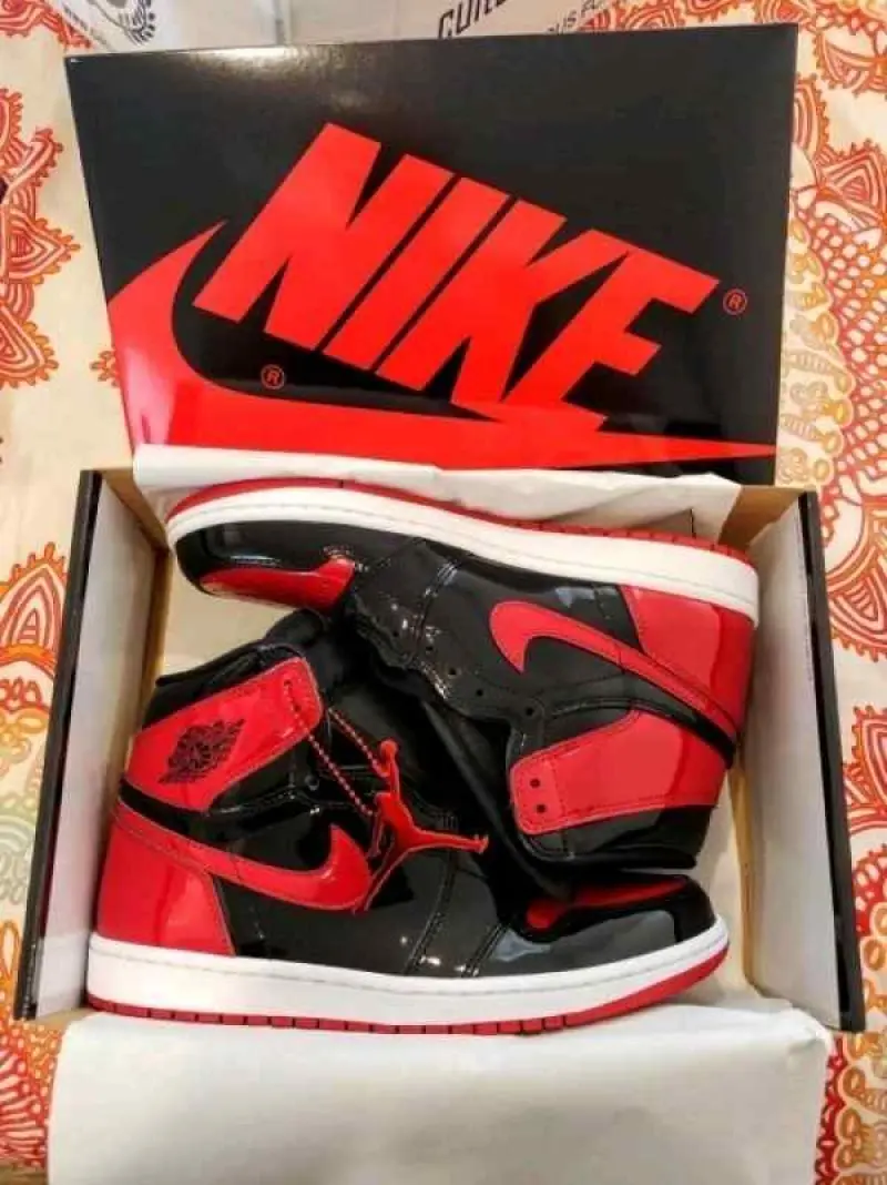 Nike Air Jordan Retro 1 Bred Patent Semi UA - Image 7