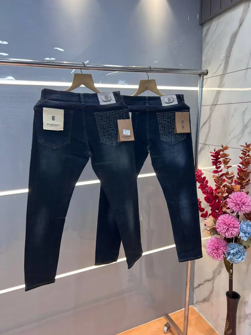 Burberry Blue Shade Imported Lycra Slim Fit Ankle Lenght Denim with Embroidered Logo 3011 - Image 5