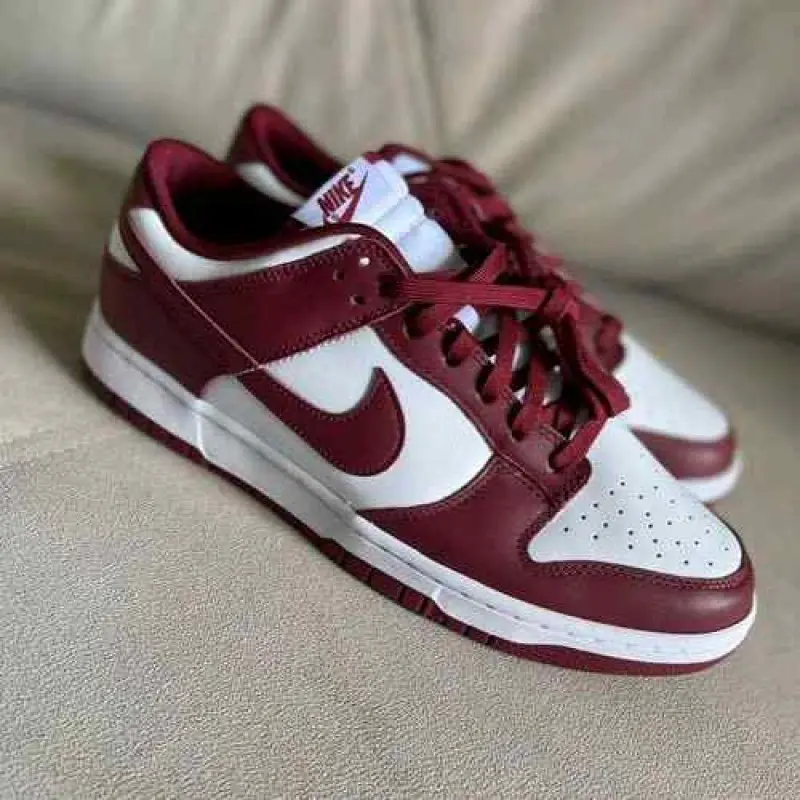 Nike Sb Dunk Low Team Red - Image 4