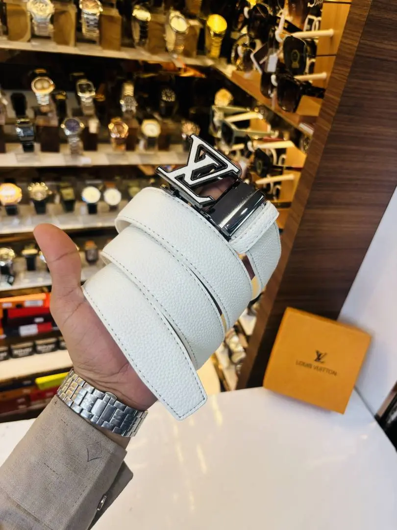 45 LV LOIUS VUTTON WHITE PREMIUM QUALITY AUTOMATIC LOCK BELT