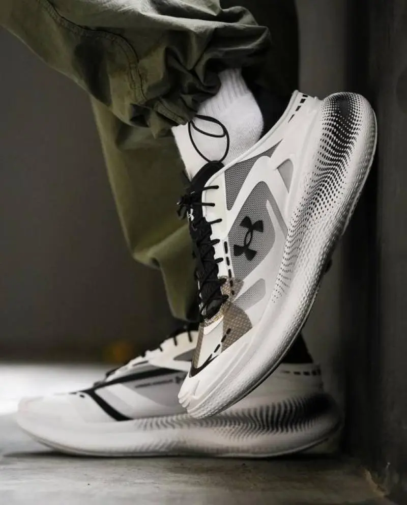 Underr Armour Echo SlipSpeed White - Image 2
