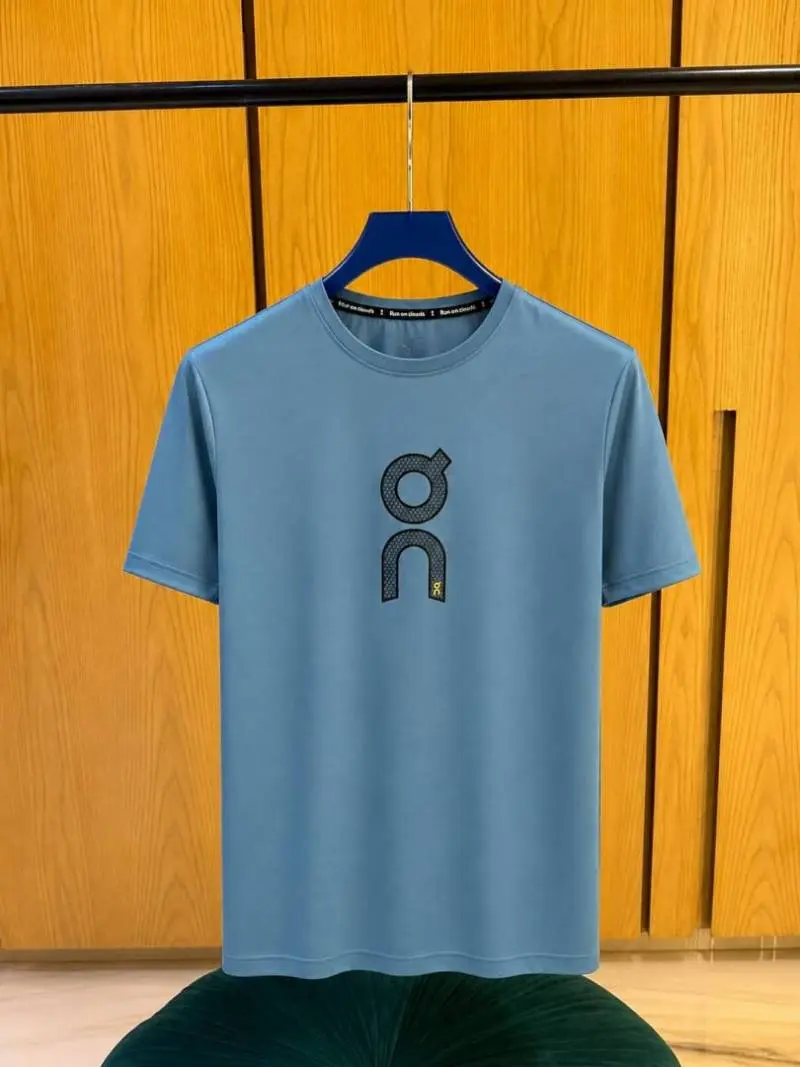 On Cloud IMPORTED STORE ARTICLE T SHIRTx