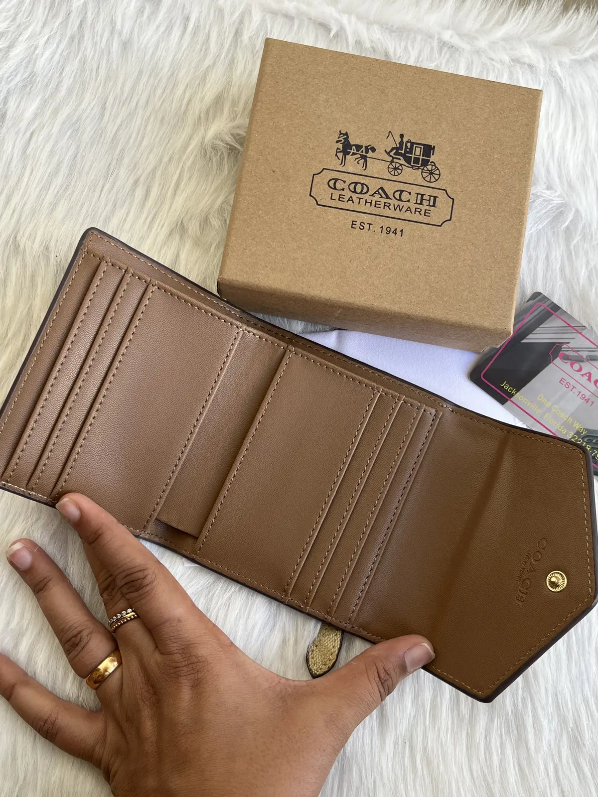 Coach 126 3 Fold Wallet With OriginalBox DustCover Card - Image 4