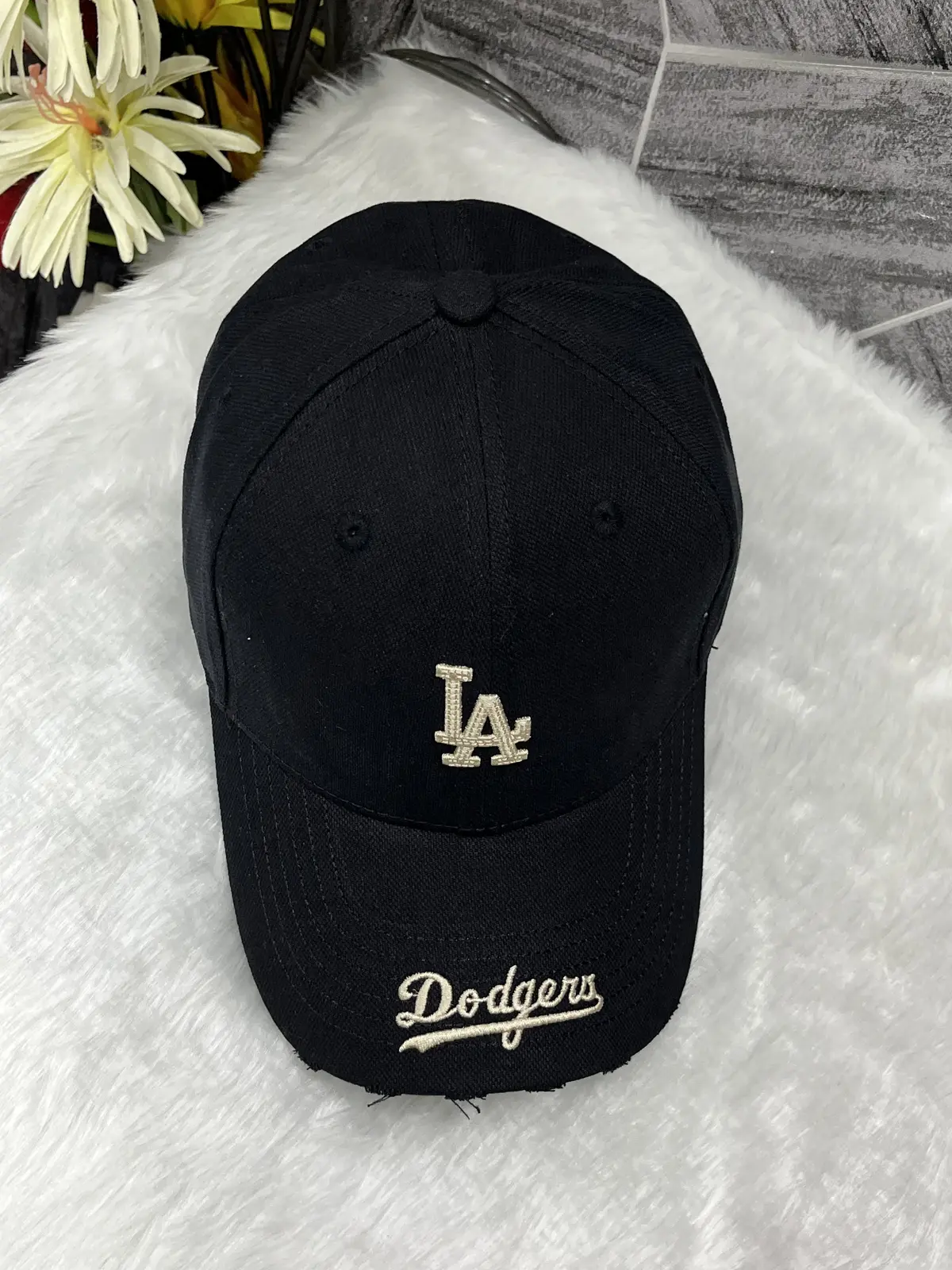 Los Angeles La Dodgers Premium Unisex Cap (With Safety Box) (Black) - Image 2
