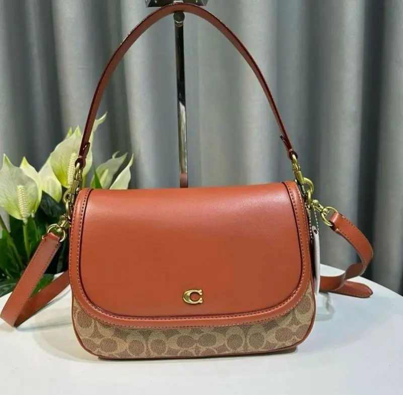 Coach Legacy Premium Shoulder Bag With OriginalBox - Image 10