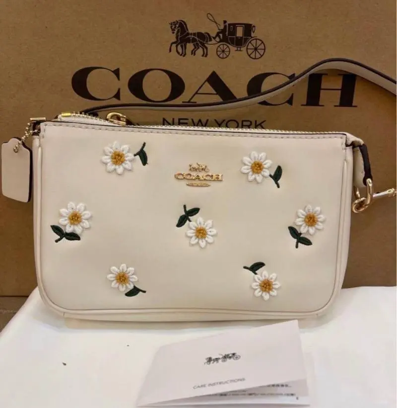 Coach Nolita 18 Daisy White With OriginalBox Dustcover Pearlchain - Image 8