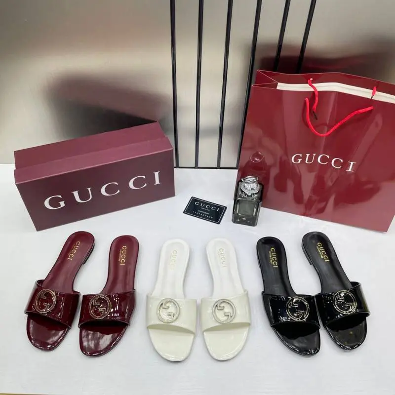 Gucci Round Interlocking G in Black Leather Shiny Classic Slides With OG Box & Carry Bag 1892 - Image 4